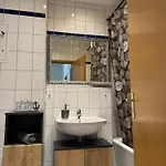 Leipziger Strasse - Modernes 3-schlafzimmer-apartment Mit Balkon Und Kostenfreien Stellplatz *