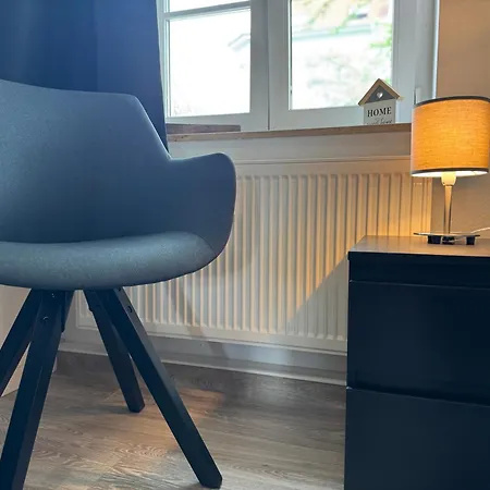 Leipziger Strasse - Modernes 3-schlafzimmer-apartment Mit Balkon Und Kostenfreien Stellplatz 에르푸르트