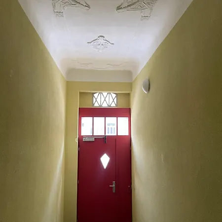 Leipziger Strasse - Modernes 3-schlafzimmer-apartment Mit Balkon Und Kostenfreien Stellplatz *