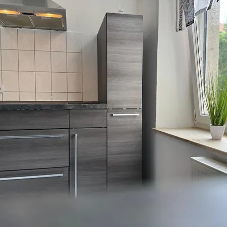 דירה Leipziger Strasse - Modernes 3-schlafzimmer-apartment Mit Balkon Und Kostenfreien Stellplatz *