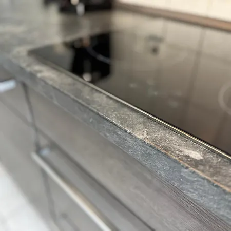 Leipziger Strasse - Modernes 3-schlafzimmer-apartment Mit Balkon Und Kostenfreien Stellplatz ארפורט