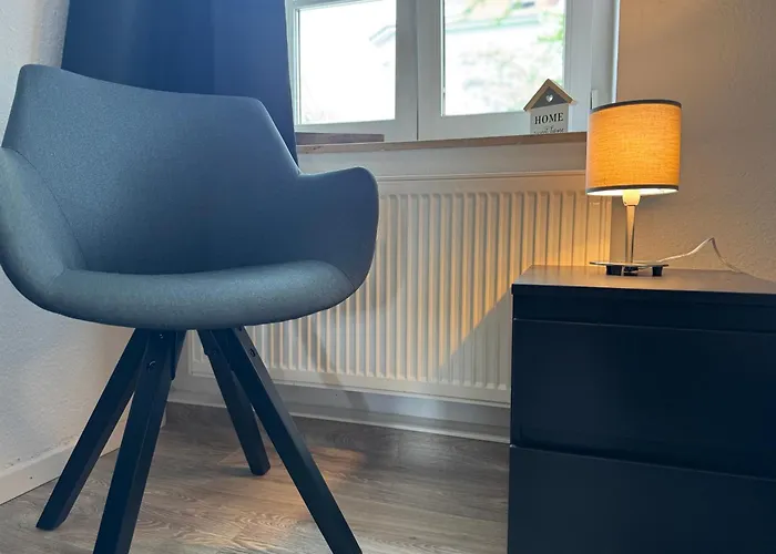 Leipziger Strasse - Modernes 3-schlafzimmer-apartment Mit Balkon Und Kostenfreien Stellplatz Erfurt