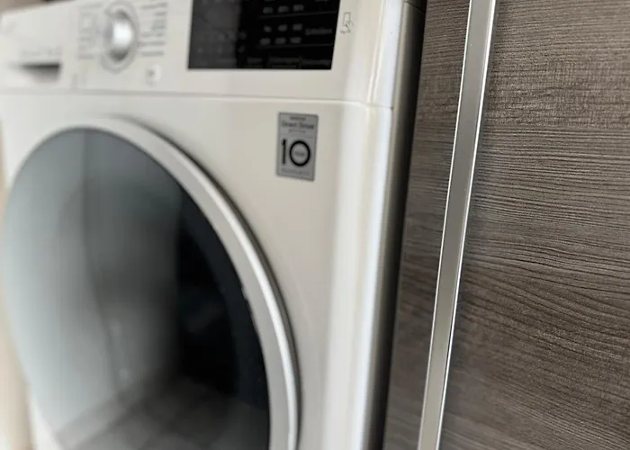 Leipziger Strasse - Modernes 3-schlafzimmer-apartment Mit Balkon Und Kostenfreien Stellplatz Apartman Erfurt